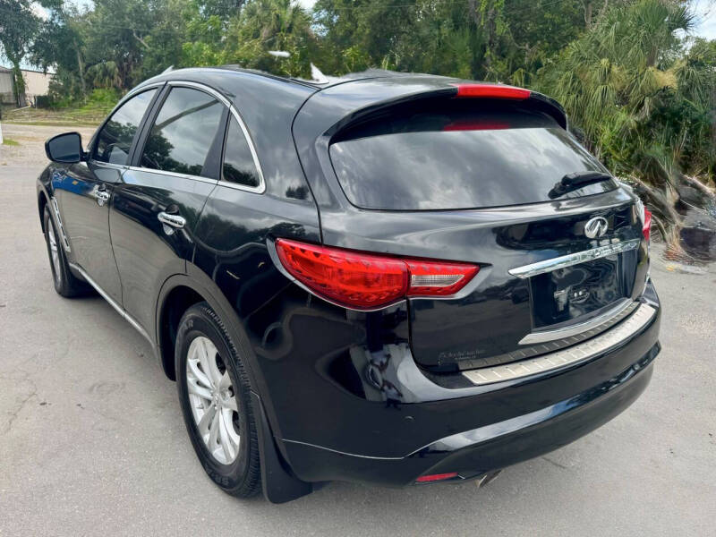 2012 Infiniti FX35