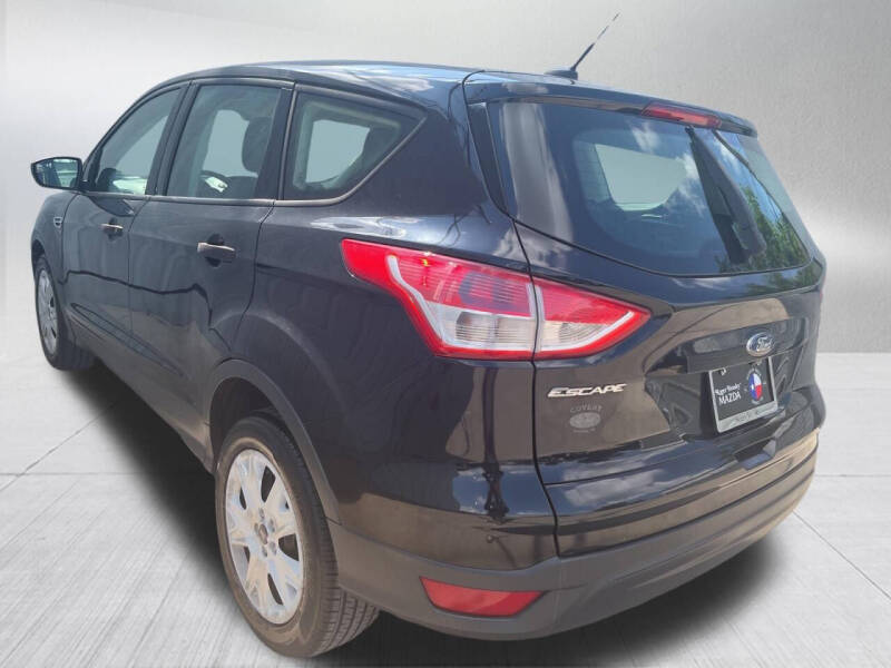2016 Ford Escape S