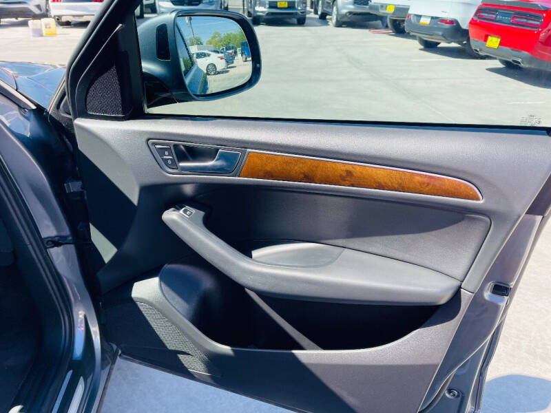 2015 Audi Q5 2.0T quattro Premium Plus