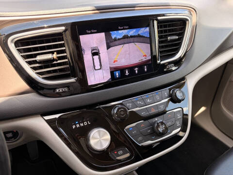 2019 Chrysler Pacifica Touring L Plus