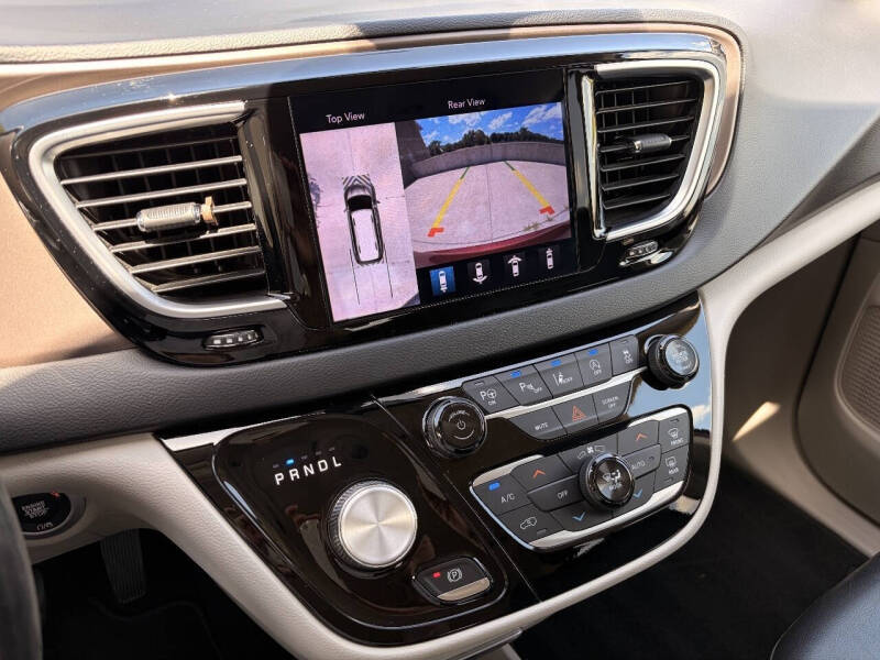 2019 Chrysler Pacifica Touring L Plus