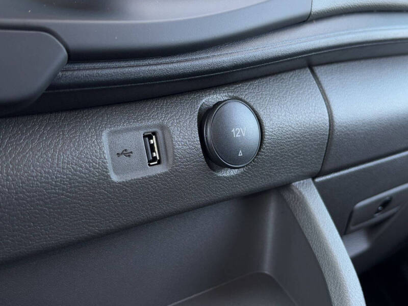 2025 Ford Transit 250