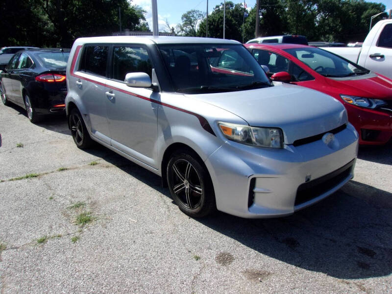 2012 Scion xB Base photo 3