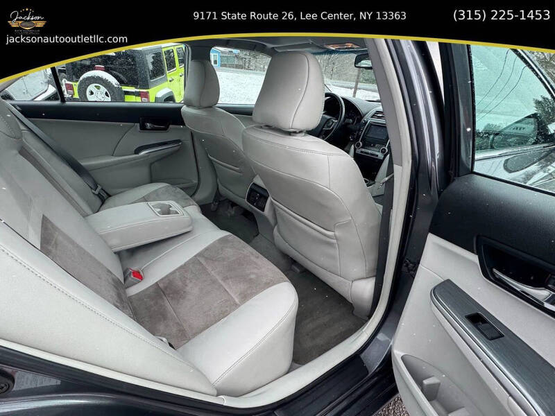 2012 Toyota Camry Hybrid LE