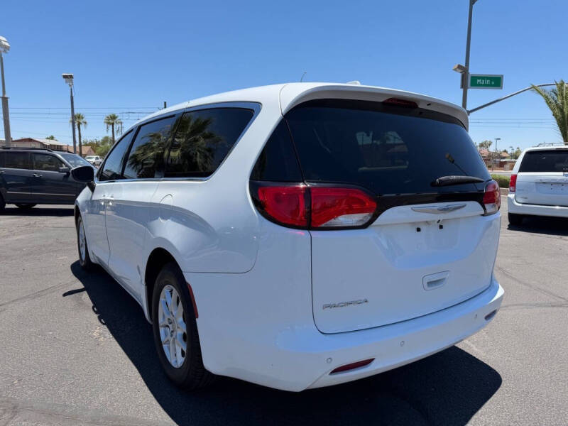 2018 Chrysler Pacifica LX