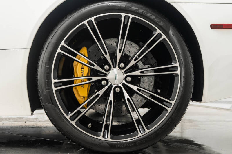 2014 Aston Martin DB9 Volante