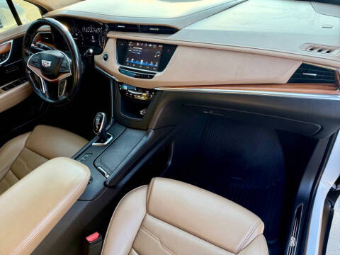 2018 Cadillac XT5 Platinum