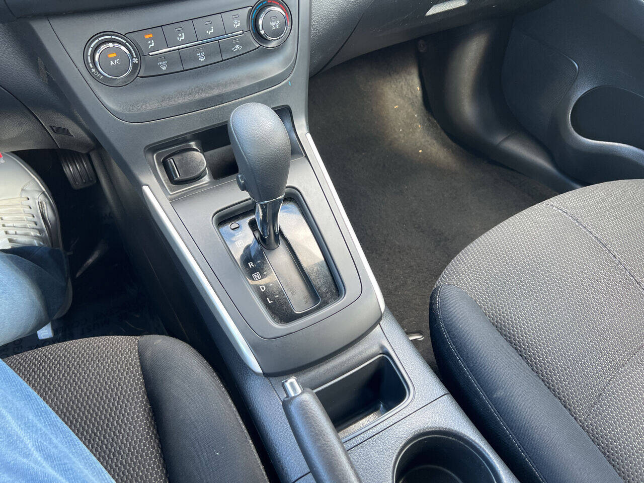 2016 Nissan Sentra Sedan - $10,900