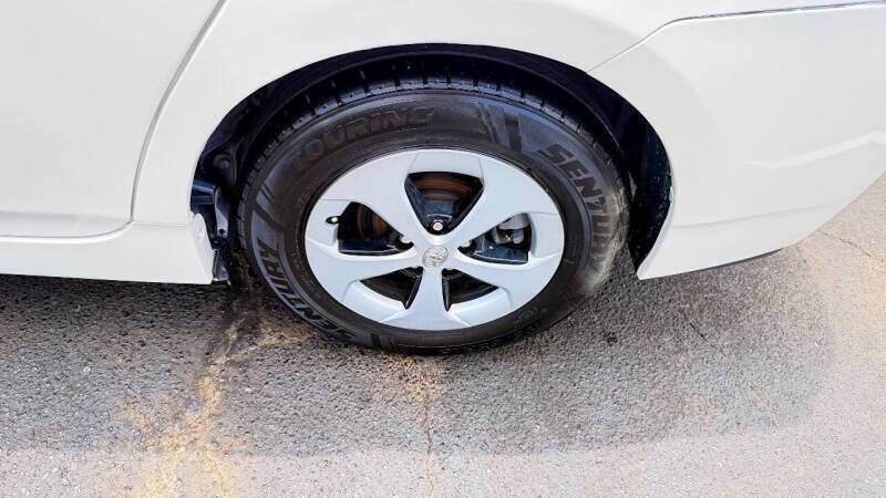 2013 Toyota Prius Two