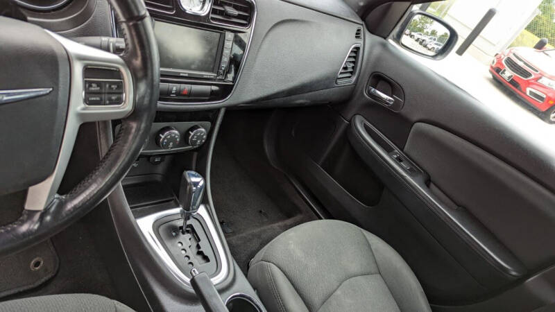 2012 Chrysler 200 Touring