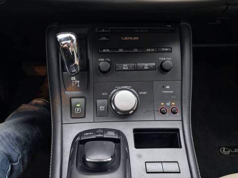 2011 Lexus CT 200h Premium