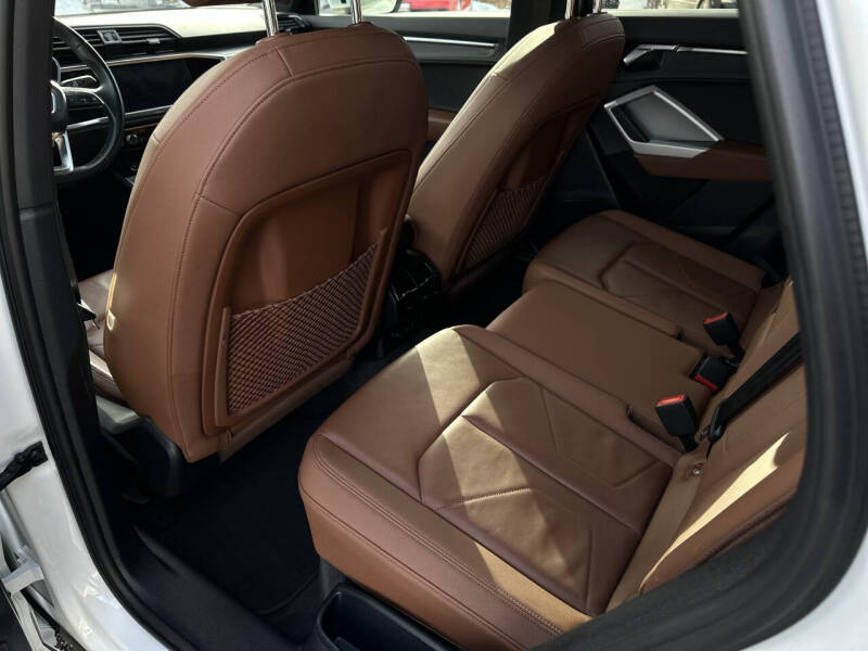 2021 Audi Q3 quattro S line Prem Plus 45 TFSI