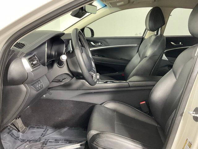 2025 Genesis G70