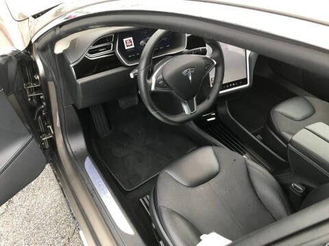 2015 Tesla Model S 70D
