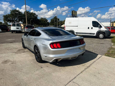 2015 Ford Mustang V6
