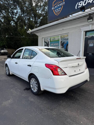 2019 Nissan Versa