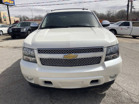 2013 Chevrolet Avalanche for sale at Greg's Auto Sales in Poplar Bluff MO