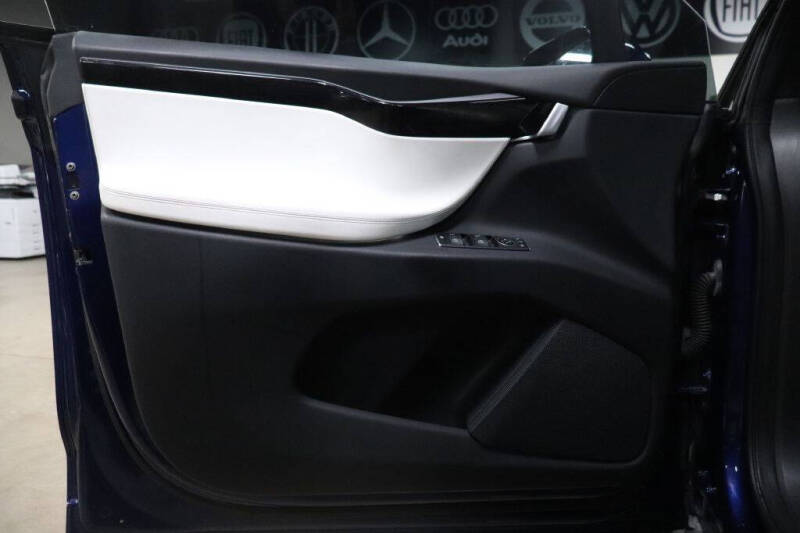 2021 Tesla Model X Long Range Plus