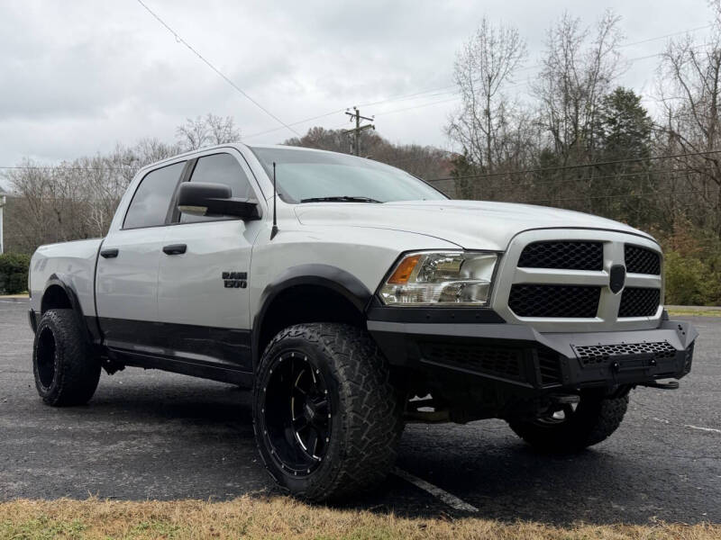 2016 RAM 1500 SLT