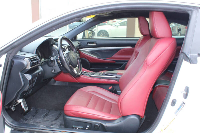 2017 Lexus RC 200t