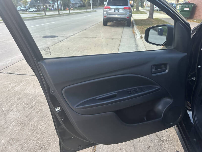 2022 Mitsubishi Mirage G4 ES