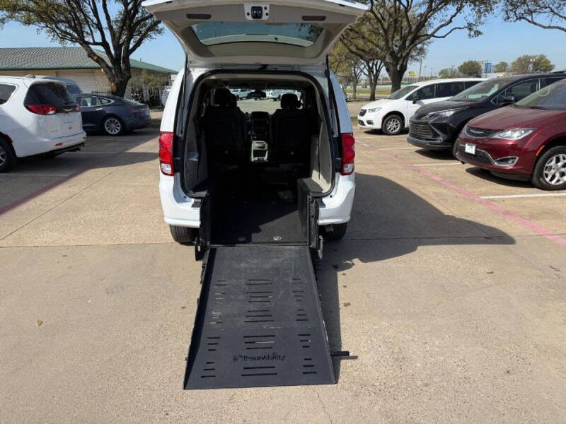 2020 Dodge Grand Caravan SE