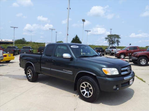 2005 Toyota Tundra for sale at SIMOTES MOTORS in Minooka IL