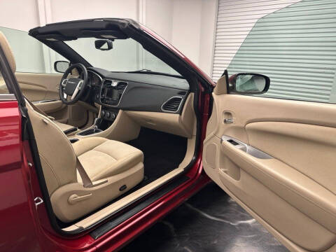 2011 Chrysler 200 Touring