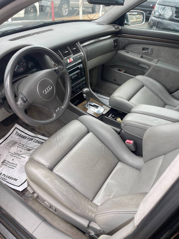 2002 Audi S8 quattro