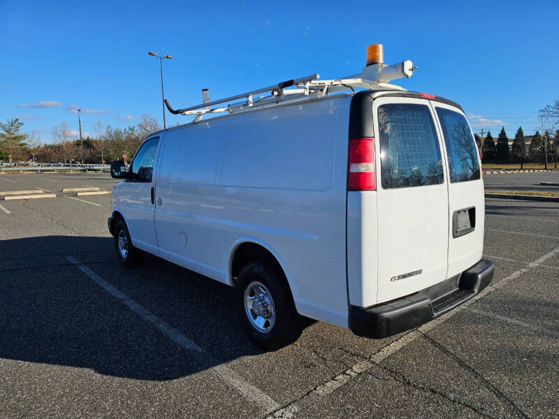 2011 Chevrolet Express 2500