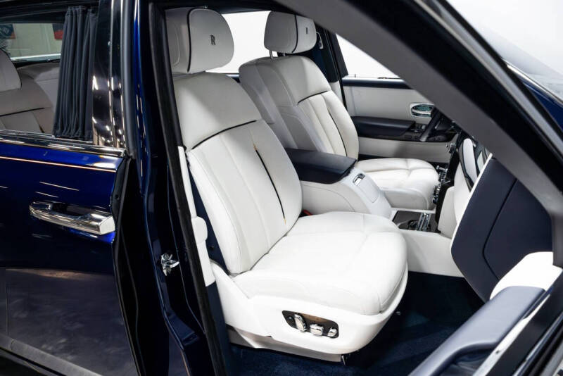 2021 Rolls-Royce Phantom