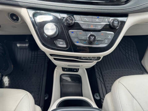 2021 Chrysler Pacifica Touring L