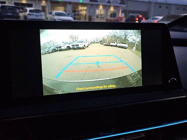 2024 Toyota Prius XLE