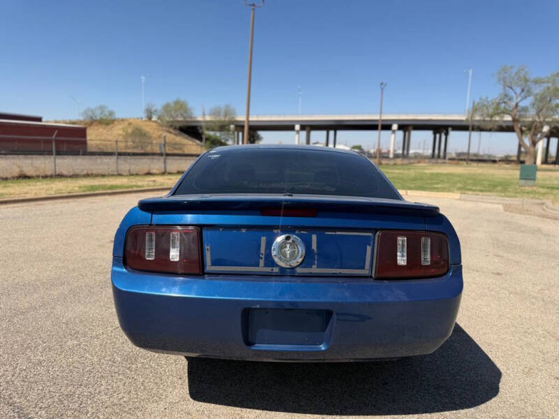 2009 Ford Mustang V6 Deluxe