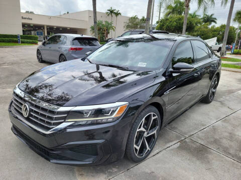 2022 Volkswagen Passat R-Line