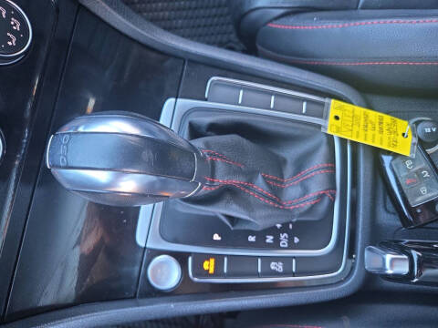 2015 Volkswagen Golf GTI SE