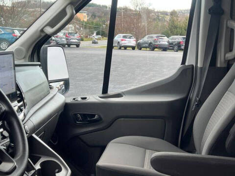 2023 Ford Transit 350 XLT