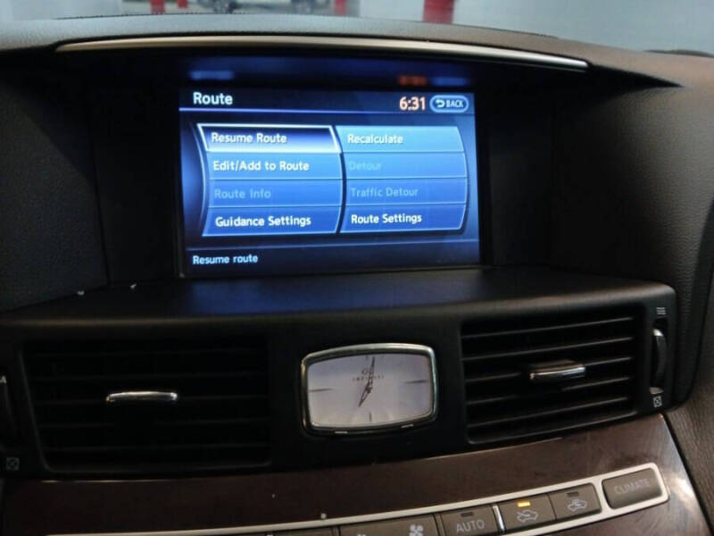 2014 Infiniti Q70 3.7