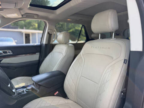 2017 Ford Explorer Platinum
