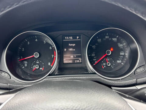 2017 Volkswagen Passat 1.8T R-Line