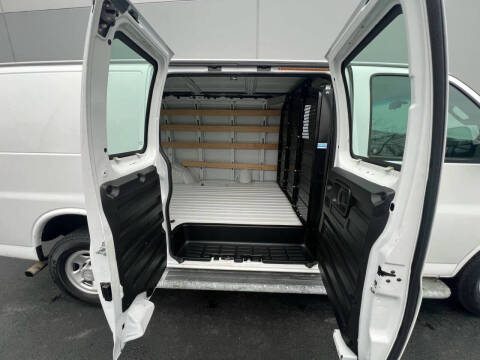 2020 GMC Savana 2500