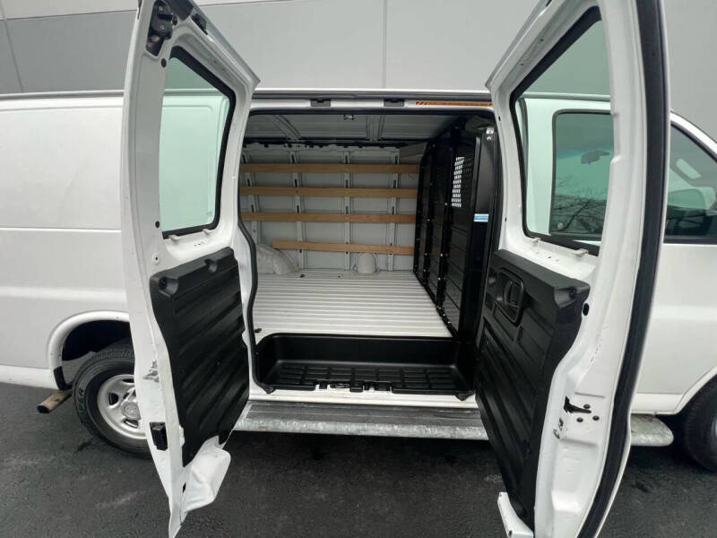 2020 GMC Savana 2500