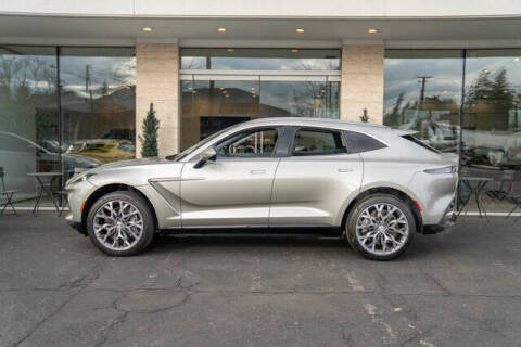 2021 Aston Martin DBX