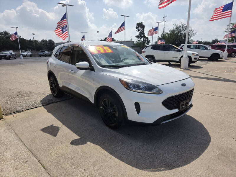 2020 Ford Escape SE