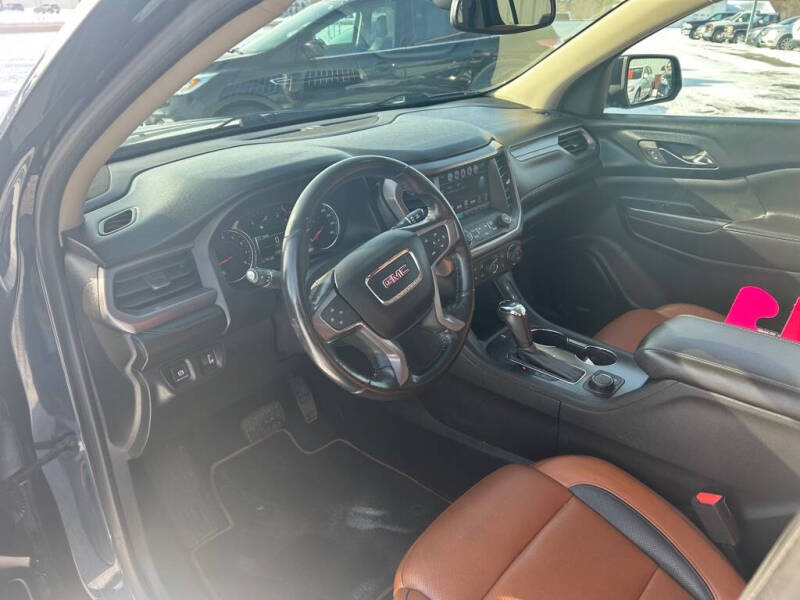 2017 GMC Acadia SLT-1