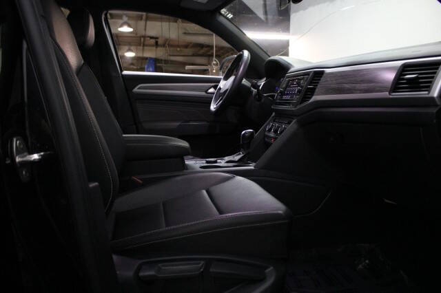 2022 Volkswagen Atlas Cross Sport SE 4Motion