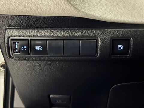 2020 Toyota Corolla Hybrid LE