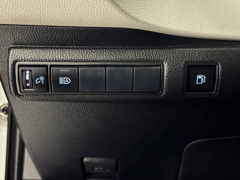 2020 Toyota Corolla Hybrid LE