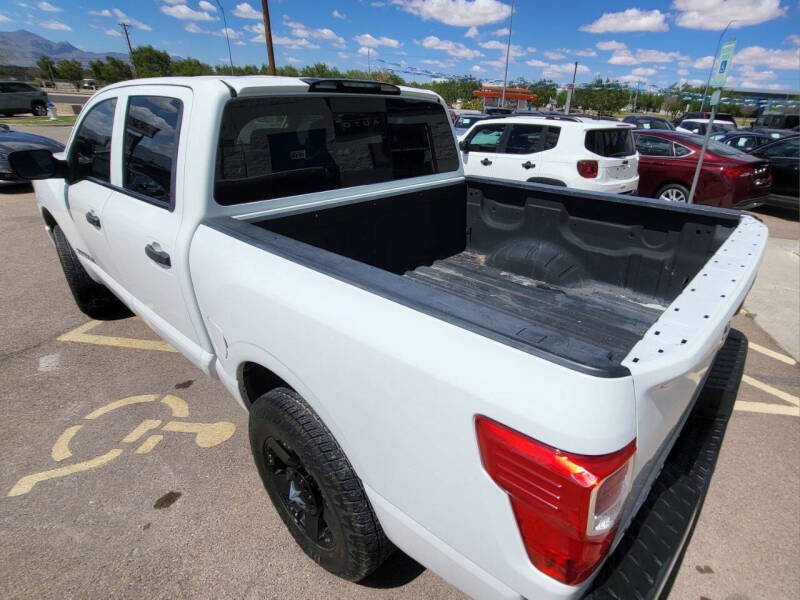 2018 Nissan Titan S photo 4