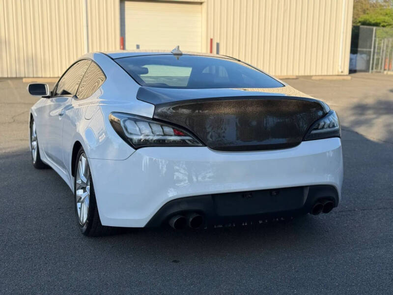 2016 Hyundai Genesis Coupe